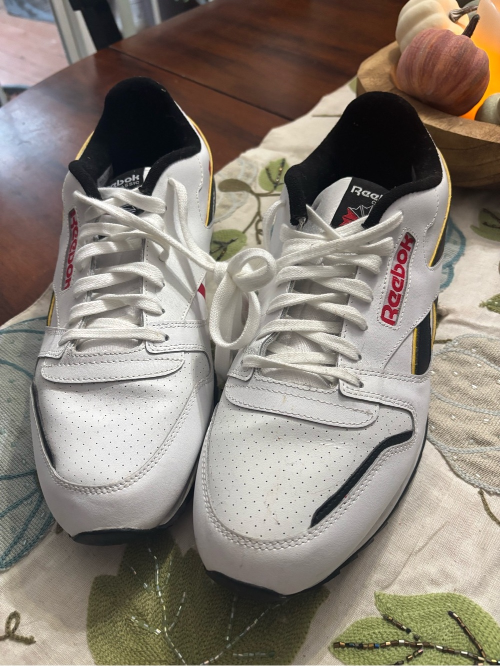 Reebok Men’s White Leather Sneakers with Black & Yellow Accents NWT